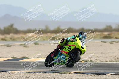 media/Oct-04-2025-CVMA (Sat) [[408bcdd6e4]]/Race 4-Formula Middleweight (Holeshot)/